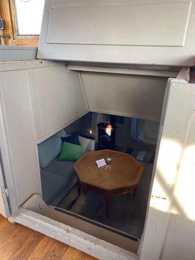 Peniche "Louise Michel" Sejournez Dans L'Appartement Du Capitaine, Offrez Vous Une Experience Inoubliable Au Fil De L'Eau Douai Eksteriør billede