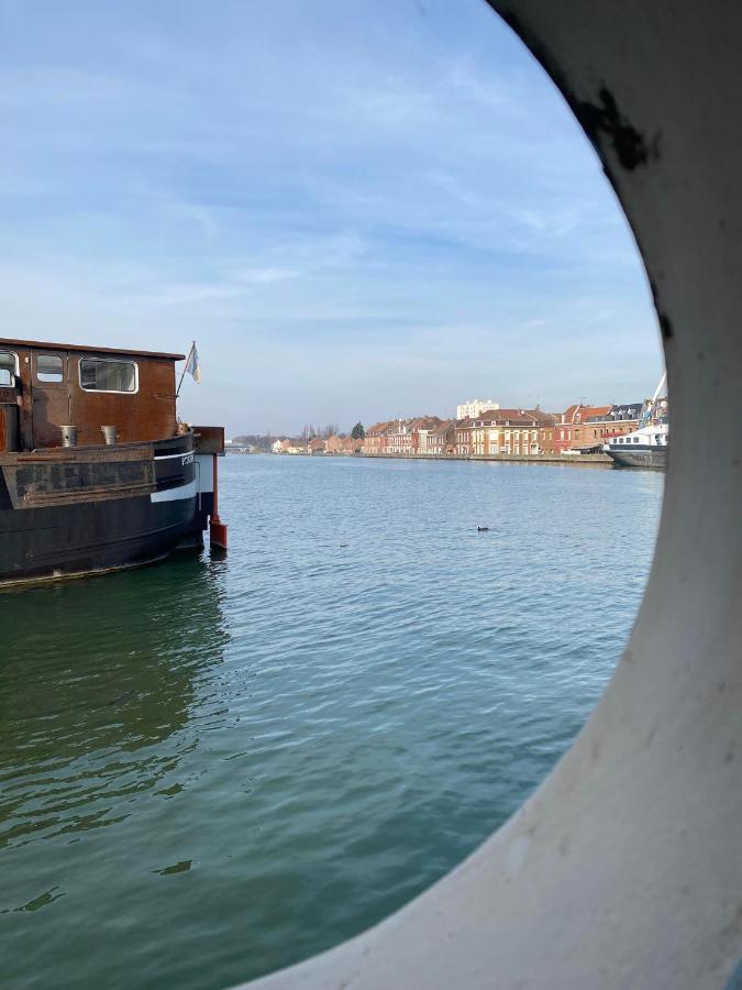 Peniche "Louise Michel" Sejournez Dans L'Appartement Du Capitaine, Offrez Vous Une Experience Inoubliable Au Fil De L'Eau Douai Eksteriør billede