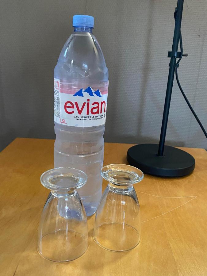 Peniche "Louise Michel" Sejournez Dans L'Appartement Du Capitaine, Offrez Vous Une Experience Inoubliable Au Fil De L'Eau Douai Eksteriør billede