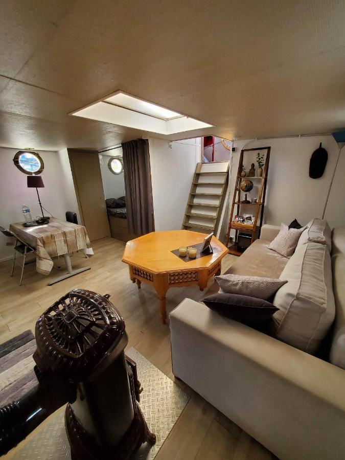 Peniche "Louise Michel" Sejournez Dans L'Appartement Du Capitaine, Offrez Vous Une Experience Inoubliable Au Fil De L'Eau Douai Eksteriør billede