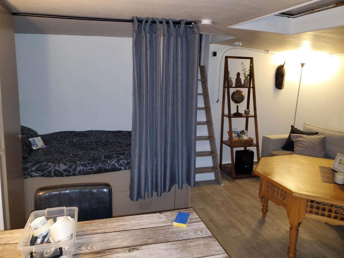 Peniche "Louise Michel" Sejournez Dans L'Appartement Du Capitaine, Offrez Vous Une Experience Inoubliable Au Fil De L'Eau Douai Eksteriør billede