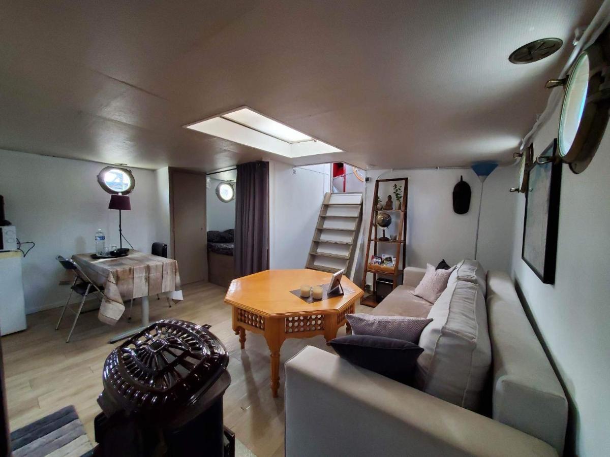 Peniche "Louise Michel" Sejournez Dans L'Appartement Du Capitaine, Offrez Vous Une Experience Inoubliable Au Fil De L'Eau Douai Eksteriør billede