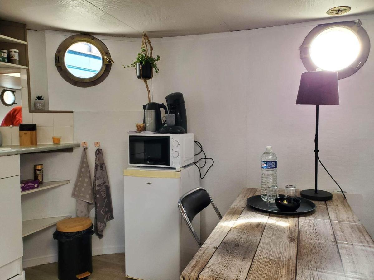 Peniche "Louise Michel" Sejournez Dans L'Appartement Du Capitaine, Offrez Vous Une Experience Inoubliable Au Fil De L'Eau Douai Eksteriør billede