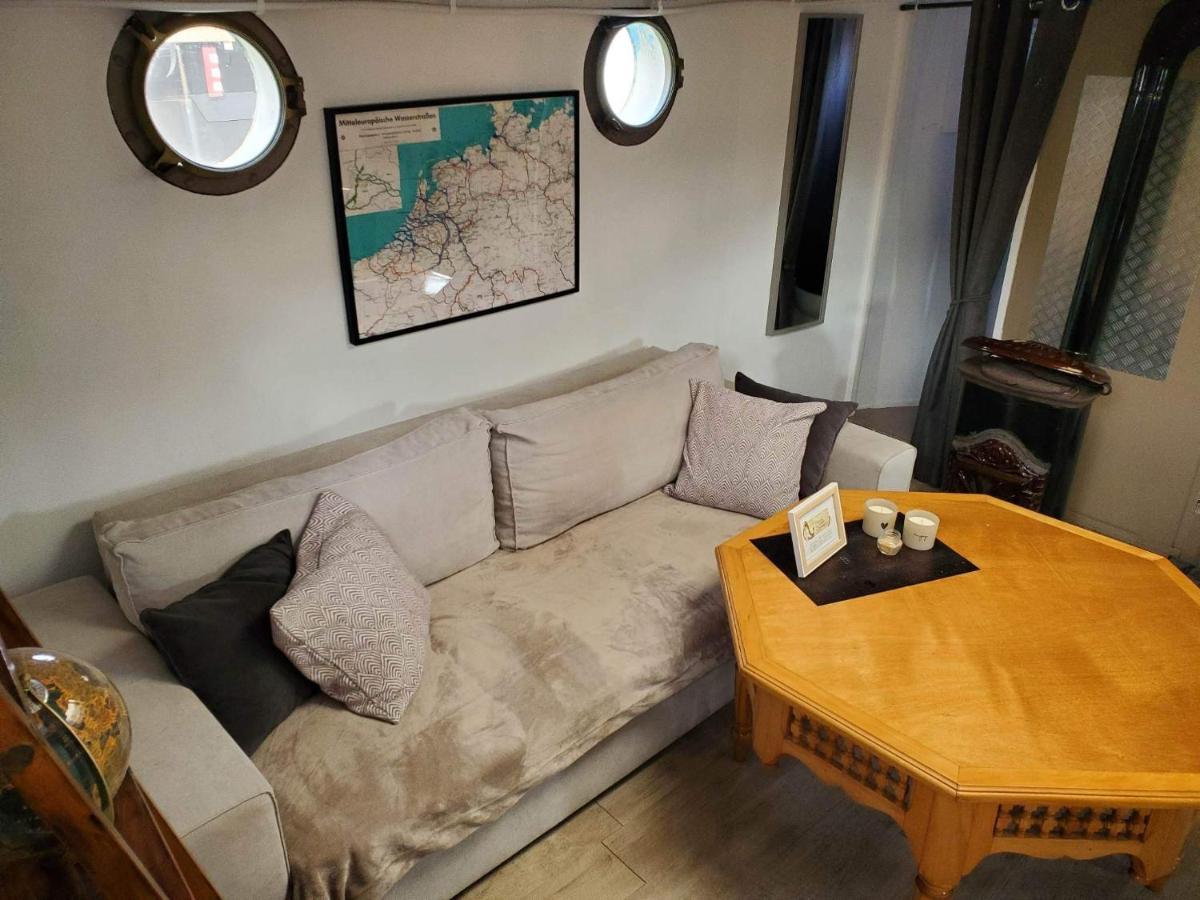 Peniche "Louise Michel" Sejournez Dans L'Appartement Du Capitaine, Offrez Vous Une Experience Inoubliable Au Fil De L'Eau Douai Eksteriør billede