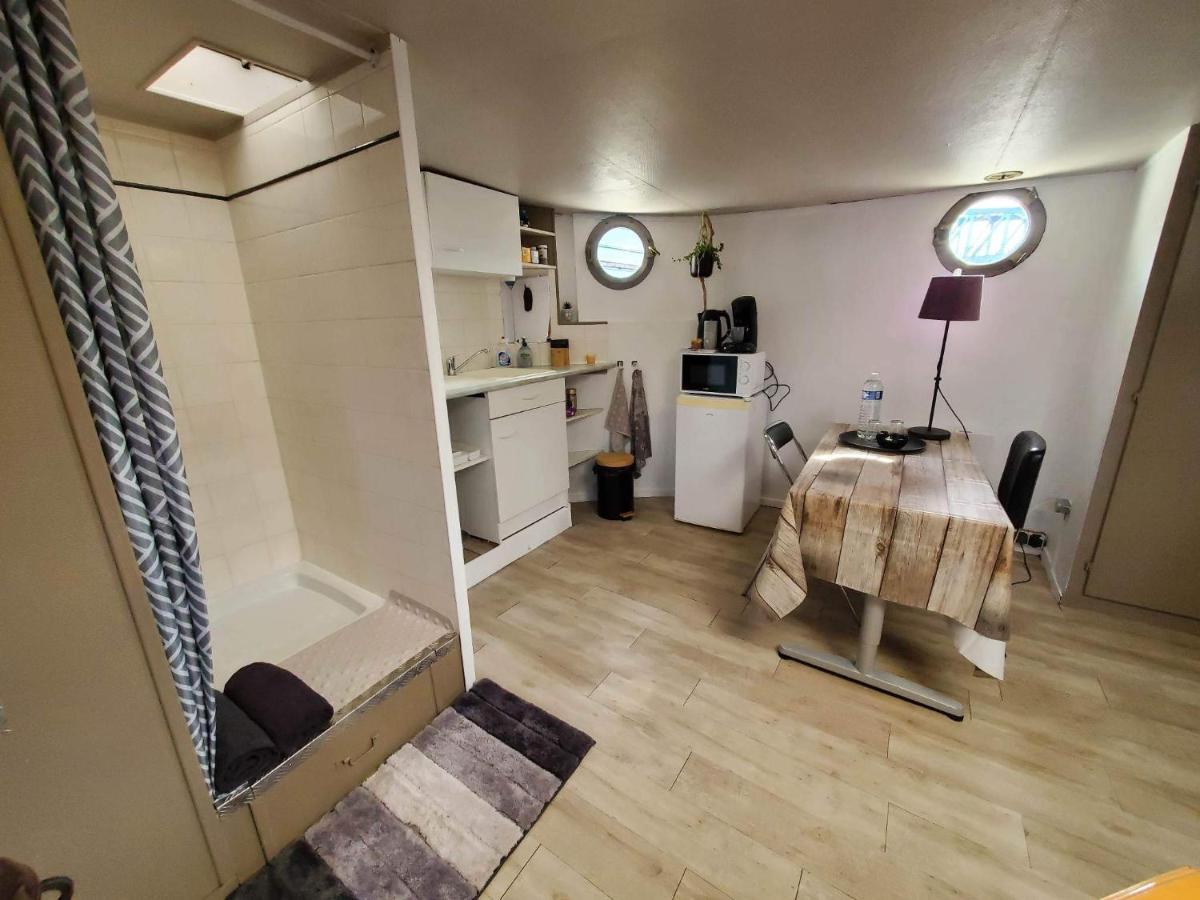 Peniche "Louise Michel" Sejournez Dans L'Appartement Du Capitaine, Offrez Vous Une Experience Inoubliable Au Fil De L'Eau Douai Eksteriør billede