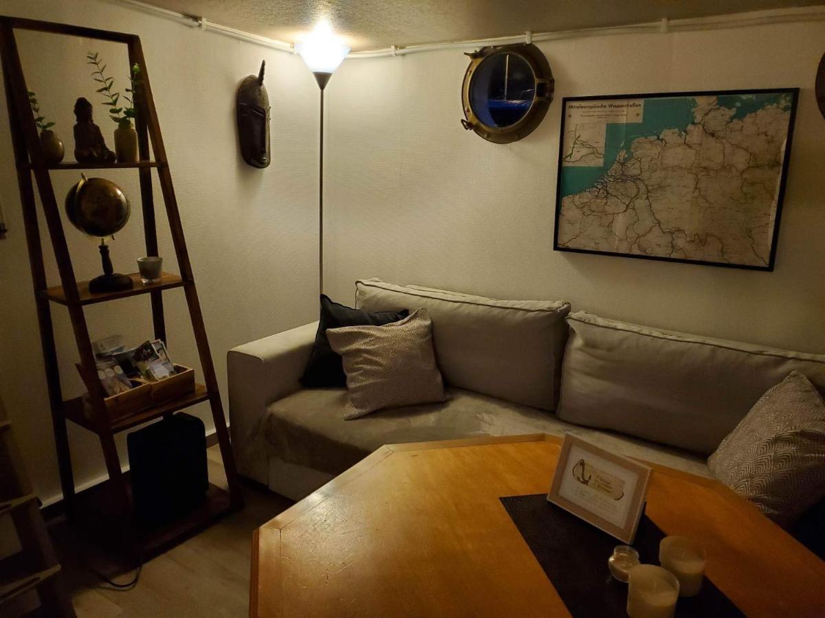 Peniche "Louise Michel" Sejournez Dans L'Appartement Du Capitaine, Offrez Vous Une Experience Inoubliable Au Fil De L'Eau Douai Eksteriør billede